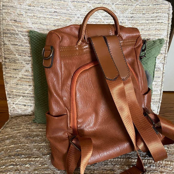 Backpack - Picture 2 of 3